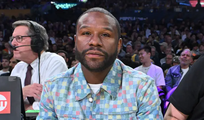Floyd Mayweather Got SCAMMED By His BEST FRIEND… After Knocking Up A STRIPPER