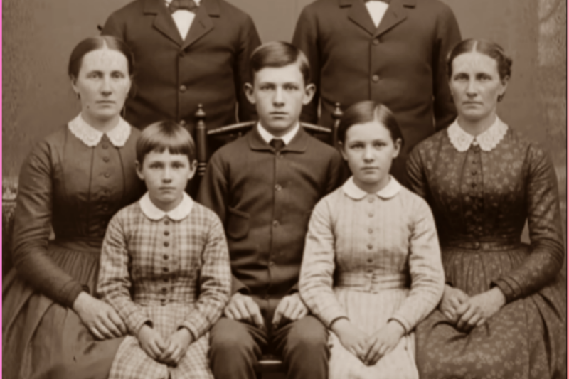 This Looks Like a Normal Family Photo – The Only Photo They Ever Had… Was Taken After Death